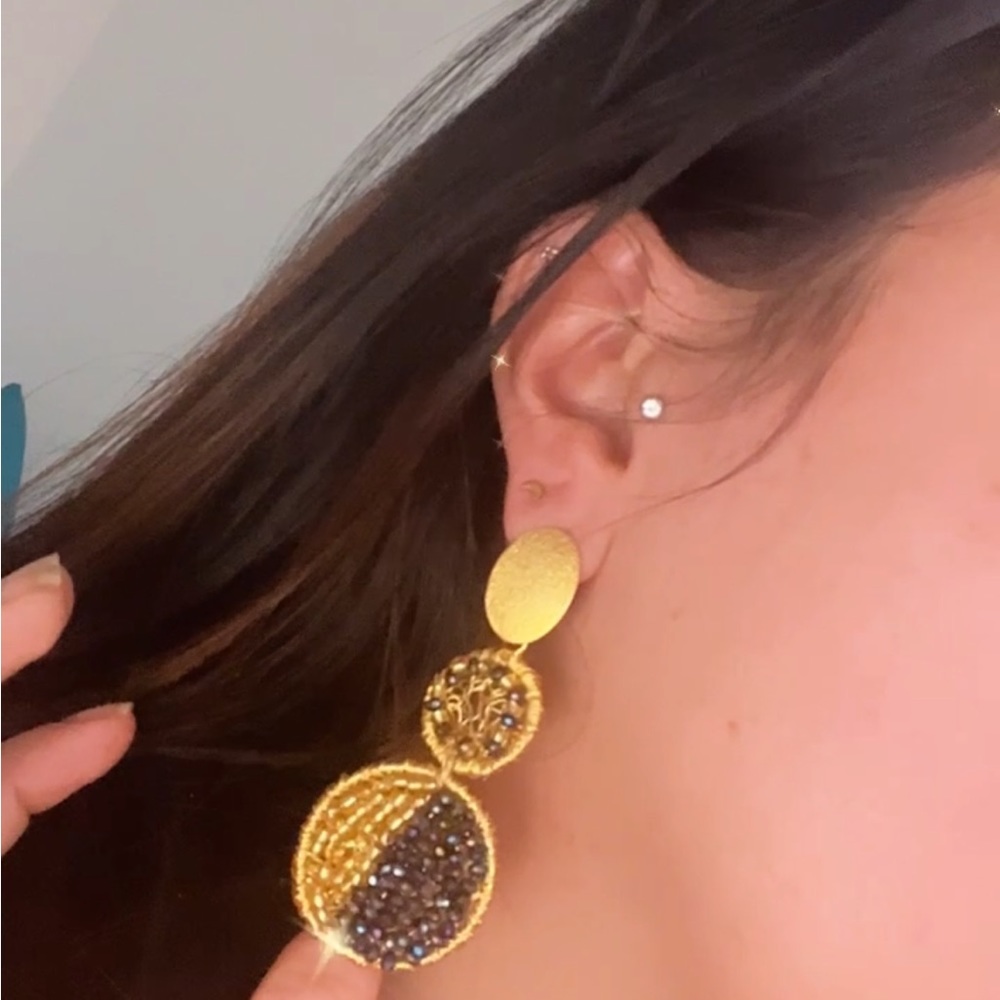 earrings made with tpc wire and costume jewelery crystals, - Picture 6 of 6